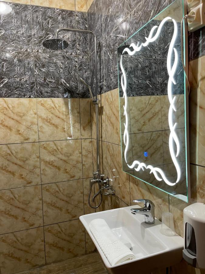 La Rochelle Hotel Yaoundé Exteriör bild